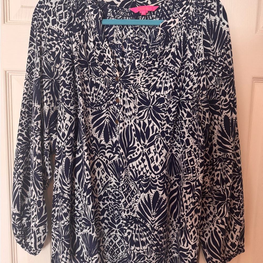 Lilly Pulitzer Black and White Graphic 3/4 Sleeve Blouse